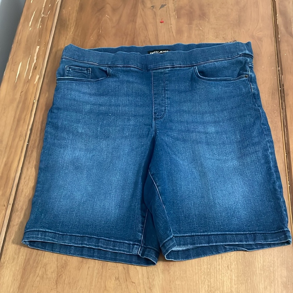 DNKY Jean Bermuda Shorts Size XL